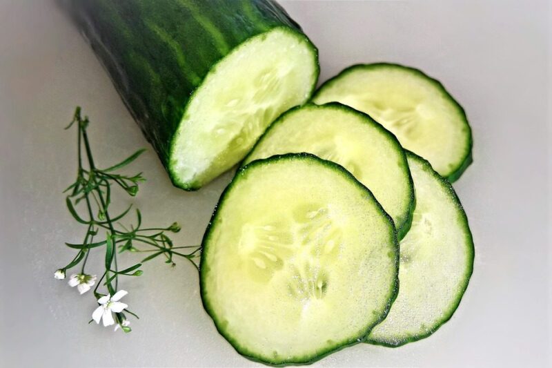 10 benefícios do consumo do pepino para a pele